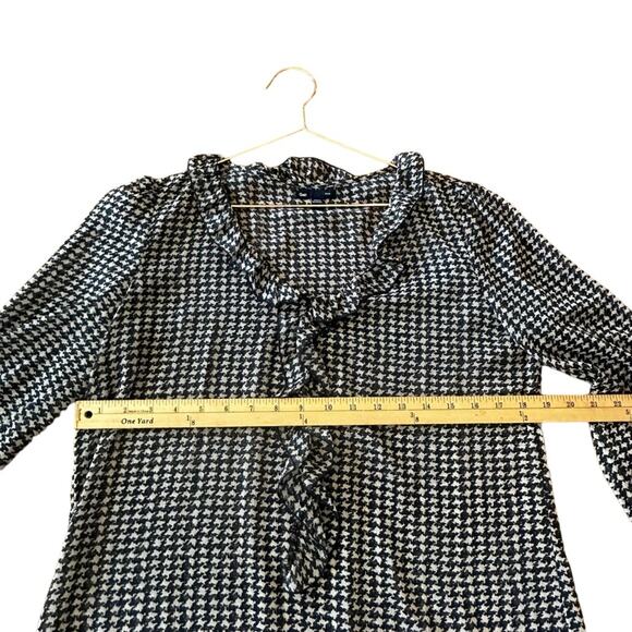 Gap factory ruffle front Houndstooth blouse size medium semi sheer - Picture 4 of 5